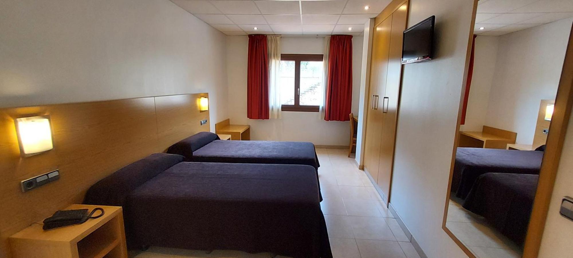 Hotel Font Del Pla La Jonquera Eksteriør bilde