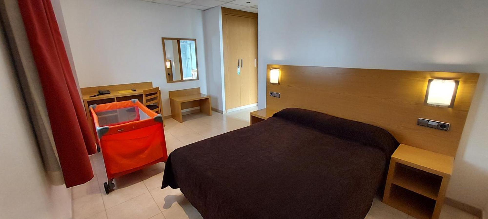 Hotel Font Del Pla La Jonquera Eksteriør bilde