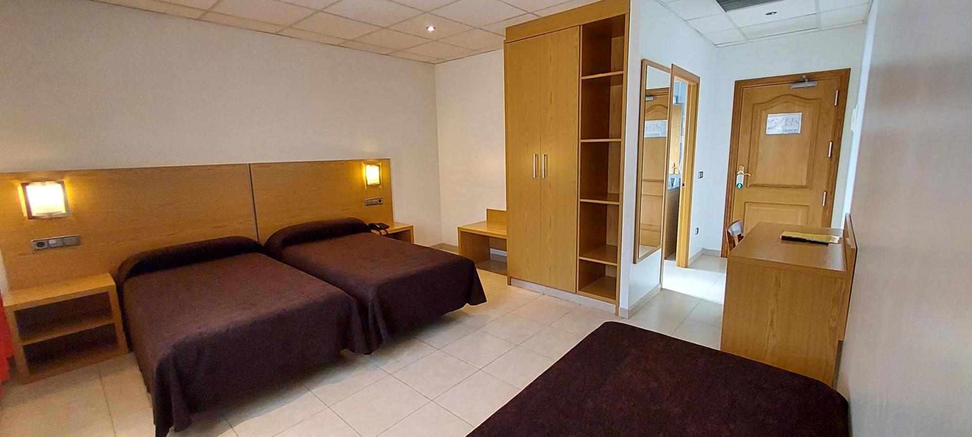 Hotel Font Del Pla La Jonquera Eksteriør bilde